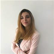 Insegnante qualificata e specializzata, con esperienza nel settore